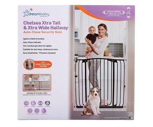 safety gate dreambaby chelsea extra wide gate