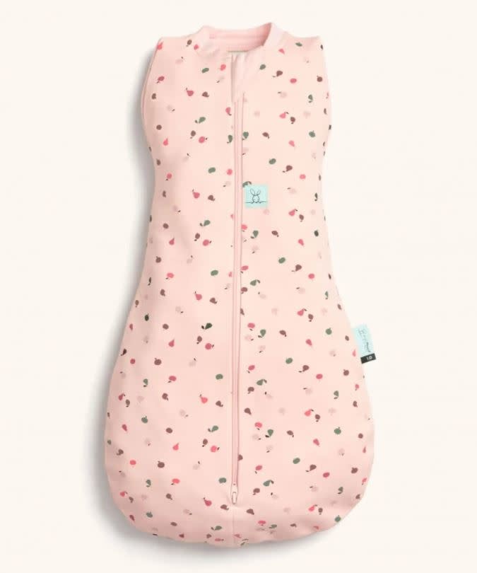 ErgoPouch ErgoPouch Cocoon Swaddle Bag 1.0 Tog Cute Fruit