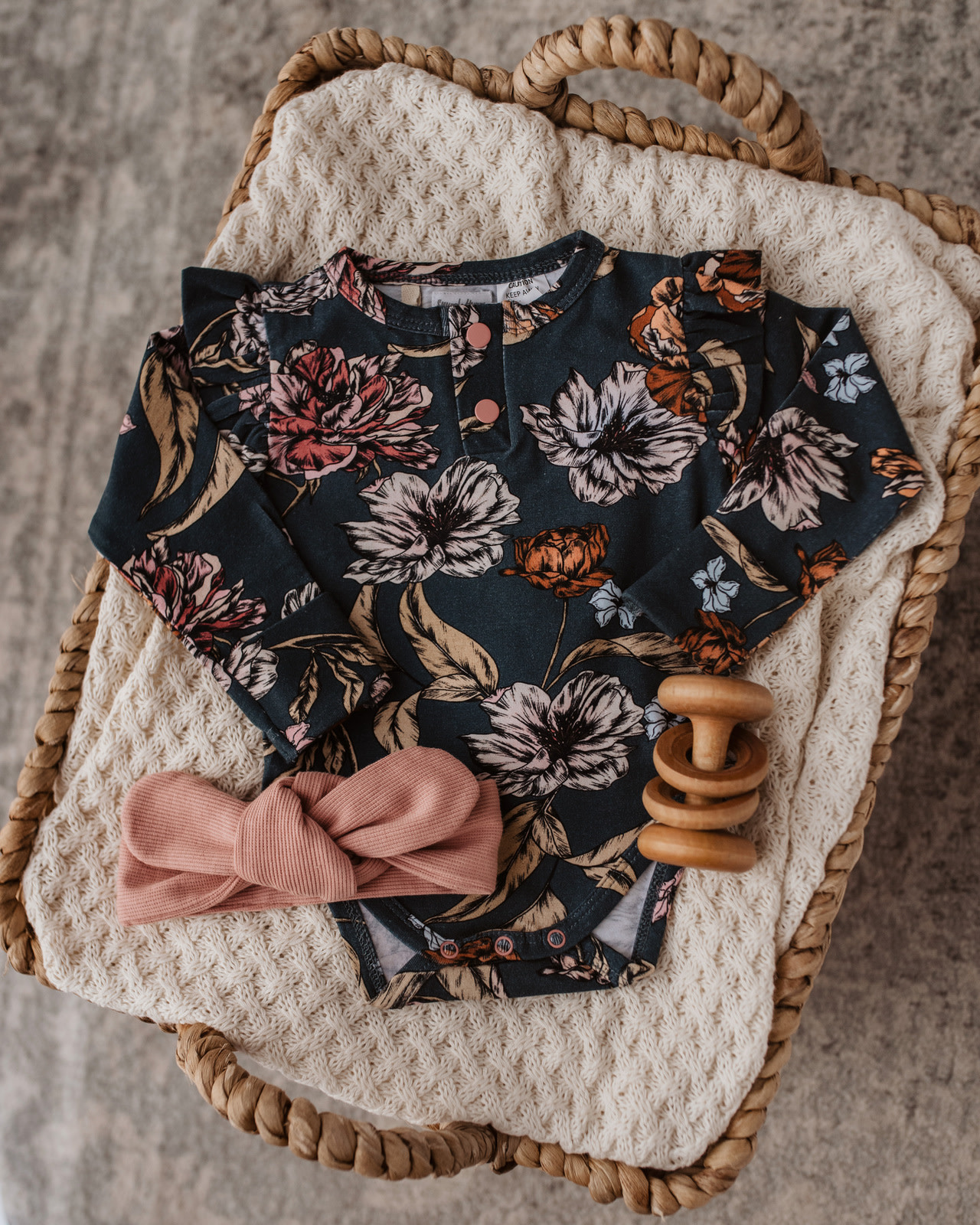 Snuggle Hunny Kids Snuggle Hunny Belle Long Sleeve Bodysuit - Newborn (0000)