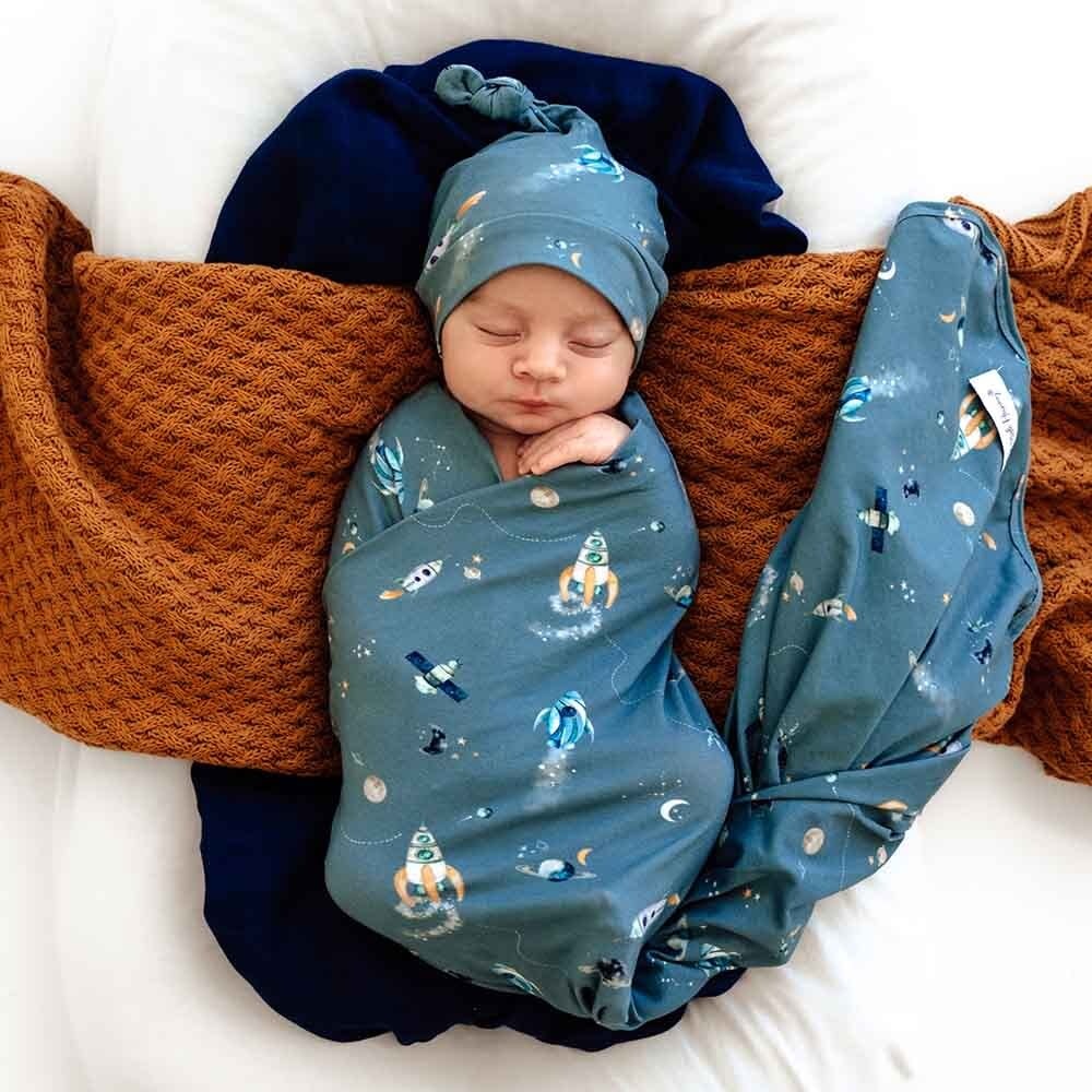 Snuggle Hunny Kids Snuggle Hunny Rocket Organic Jersey Wrap & Beanie Set