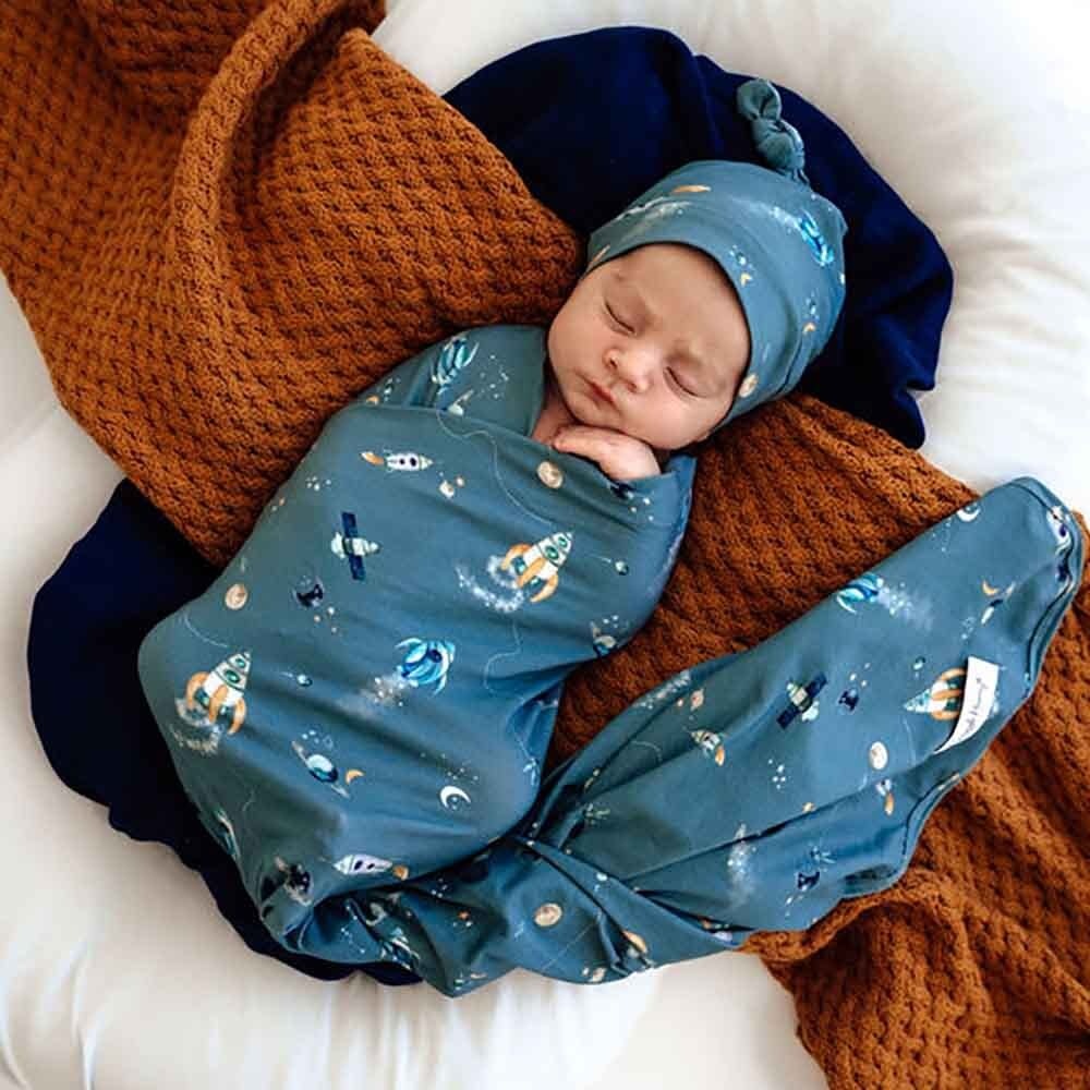 Snuggle Hunny Kids Snuggle Hunny Rocket Organic Jersey Wrap & Beanie Set