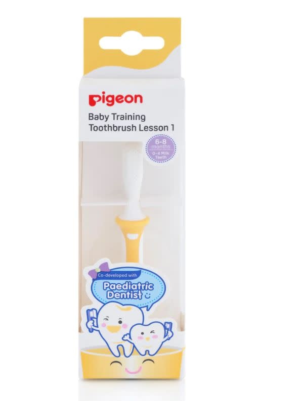 Pigeon Pigeon Training Toothbrush Step 1