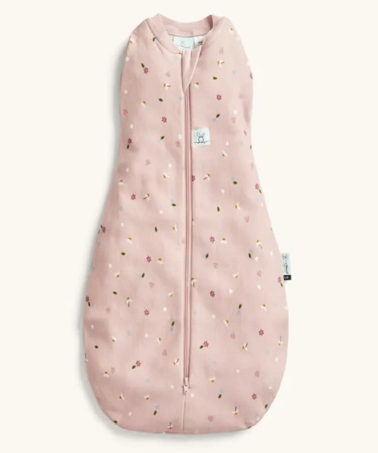 ErgoPouch ErgoPouch Cocoon Swaddle Bag 1.0 Tog Daisies