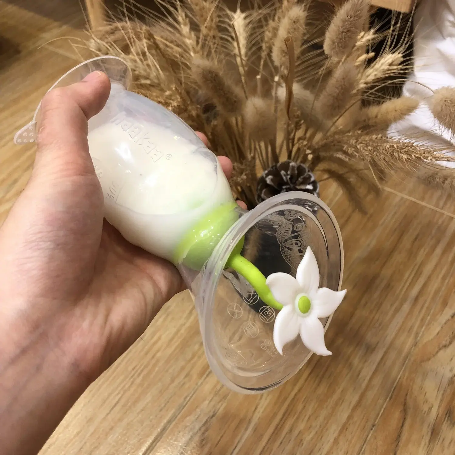 Haakaa Haakaa New Mum Starter Pack - White Stopper (Generation 2 150ml Pump)