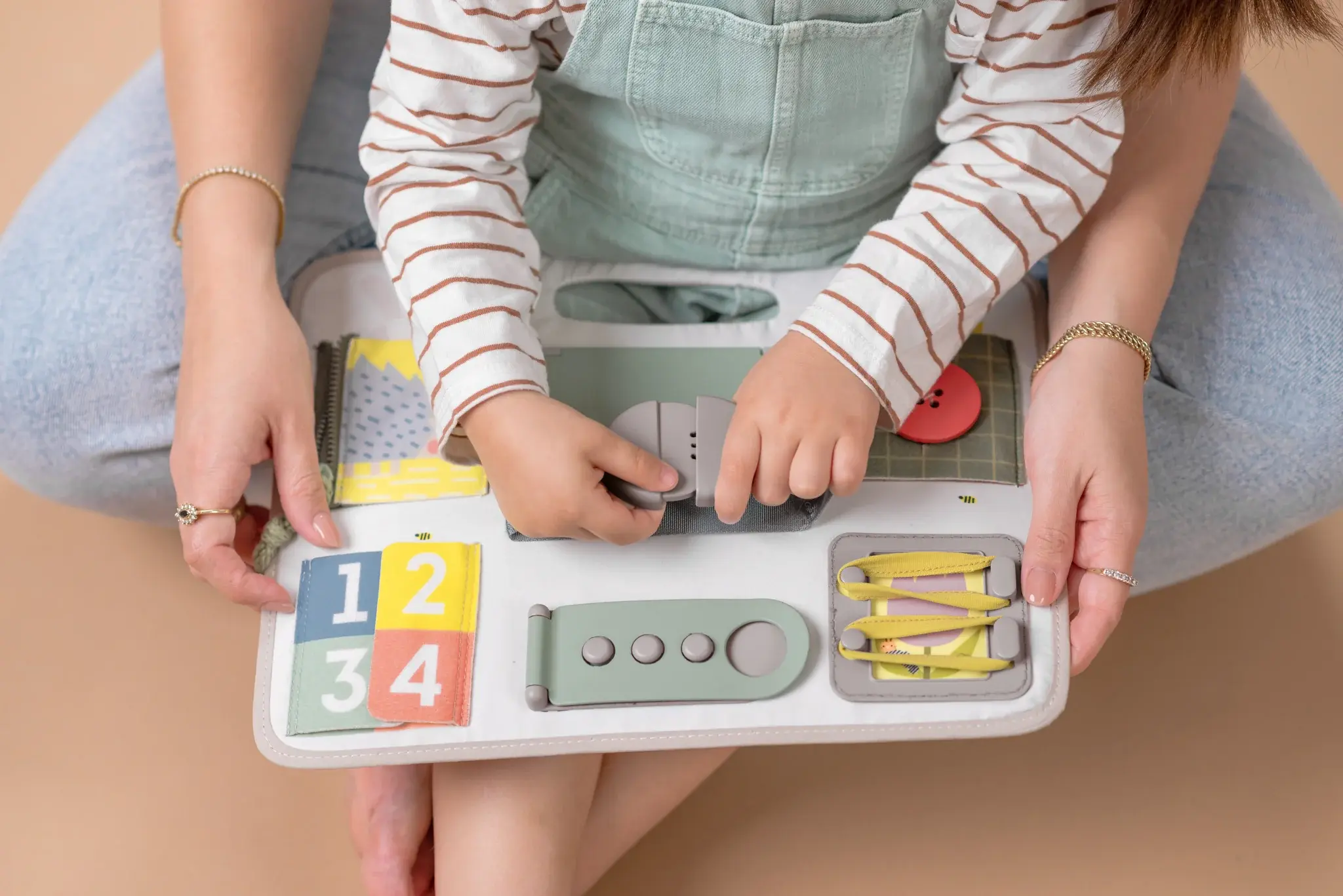 Taf Toys Taf Toys Activity Buckles Board
