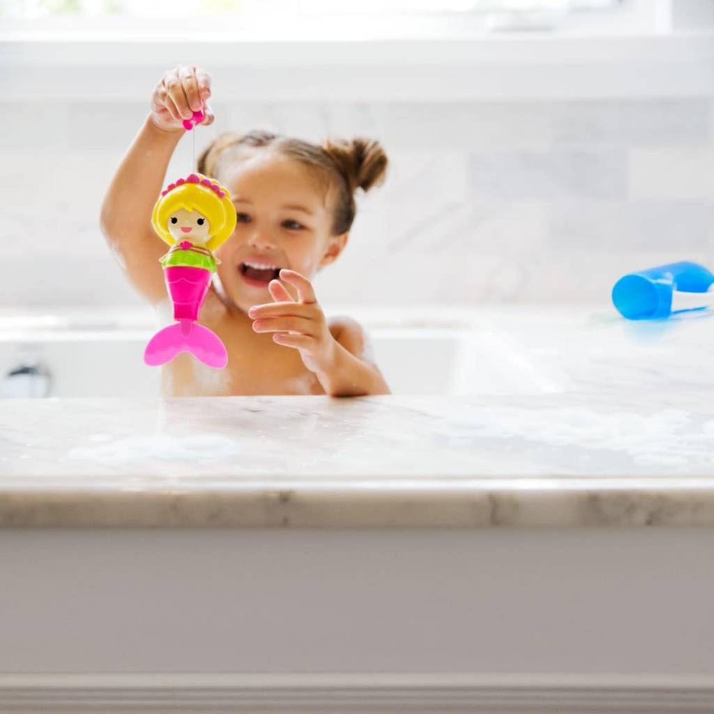 munchkin mermaid bath toy