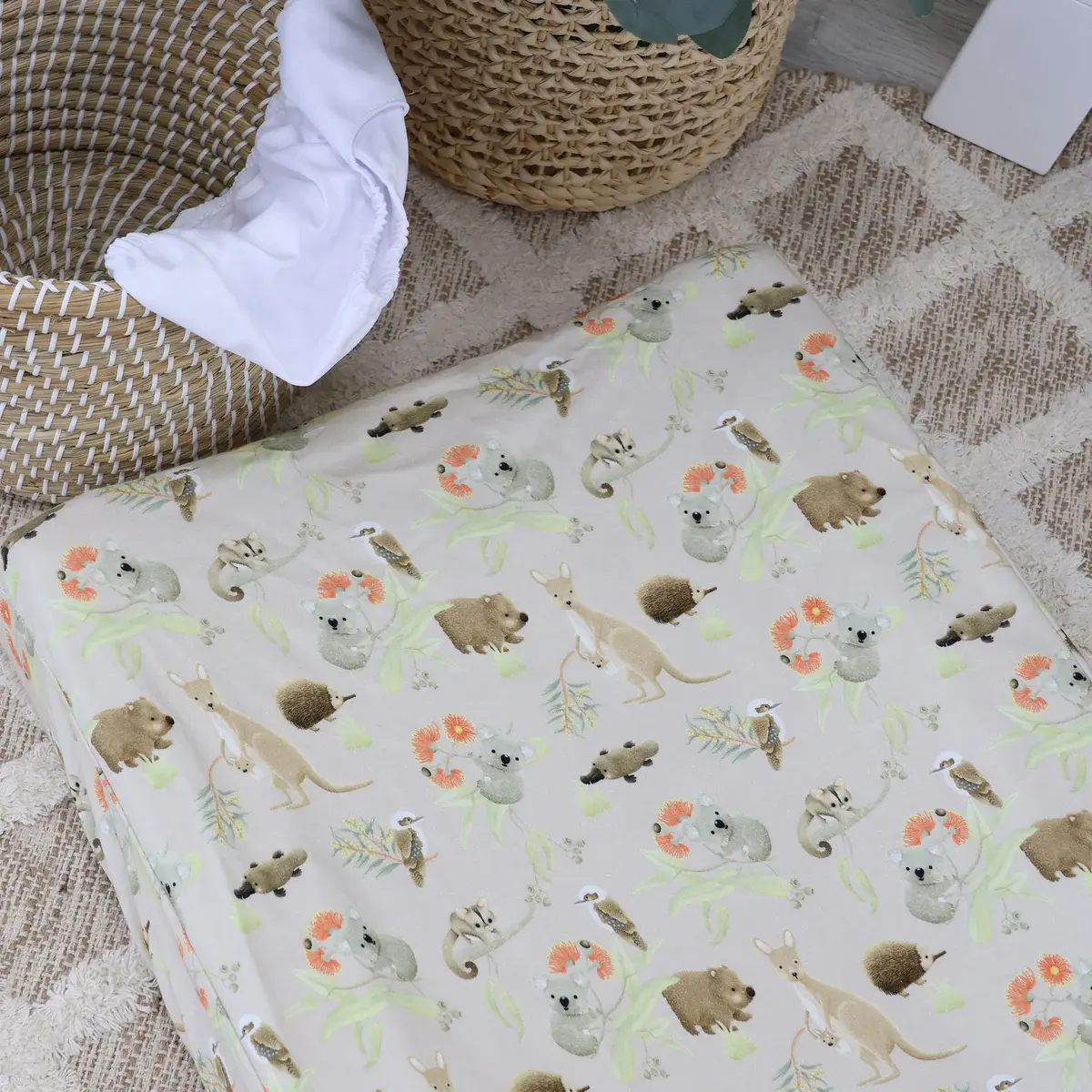 Bubba Blue Bubba Blue Aussie Animals Waterproof Change Mat Cover