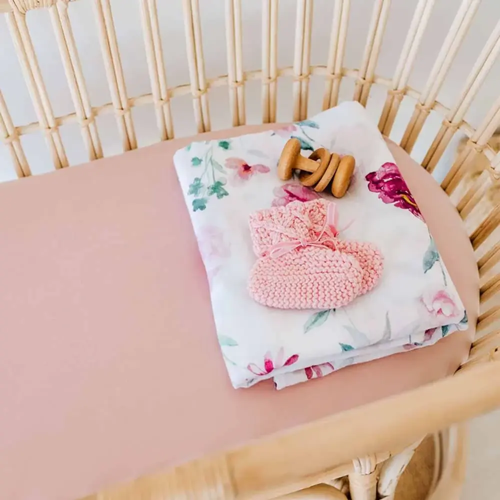 Snuggle Hunny Kids Snuggle Hunny Bassinet Sheet / Change Pad Cover - Lullaby Pink