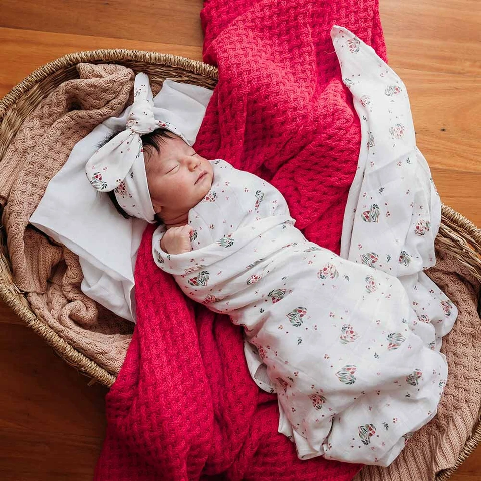 Snuggle Hunny Kids Snuggle Hunny Diamond Knit Blanket - Hibiscus