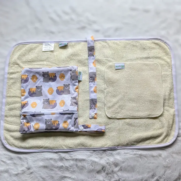 Bub2Kids Bub2Kids Portable Nappy Change Mats - Honey Bear