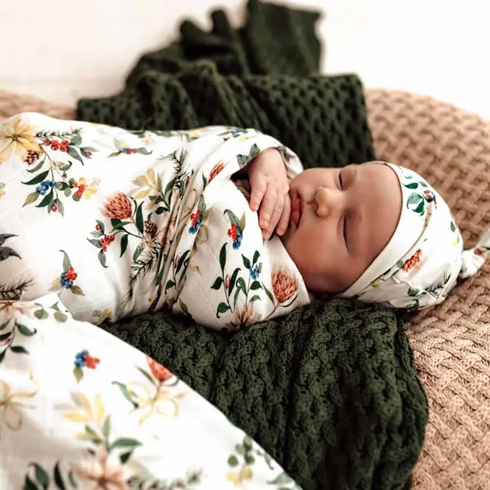 Snuggle Hunny Kids Snuggle Hunny Organic Muslin Wrap - Festive Berry - Limited Edition