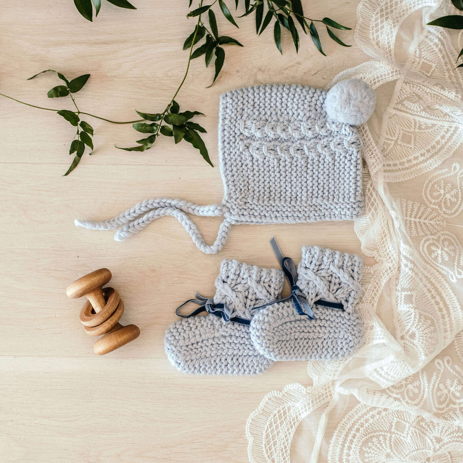Snuggle Hunny Kids Snuggle Hunny Merino Wool Bonnet & Booties Set - Blue
