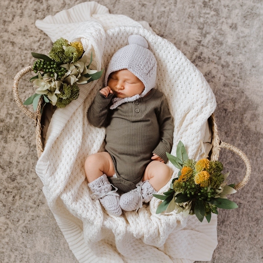 Snuggle Hunny Kids Snuggle Hunny Merino Wool Bonnet & Booties Set - Grey