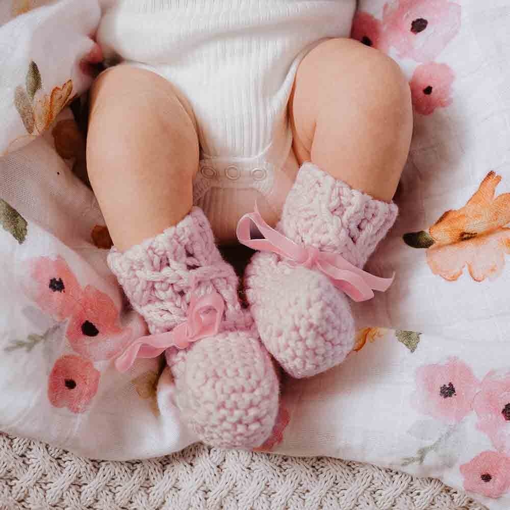 Snuggle Hunny Kids Snuggle Hunny Merino Wool Bonnet & Booties Set - Pink