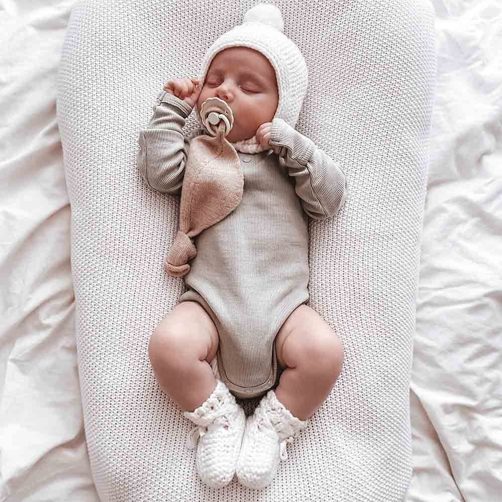 Snuggle Hunny Kids Snuggle Hunny Merino Wool Bonnet & Booties Set - Ivory
