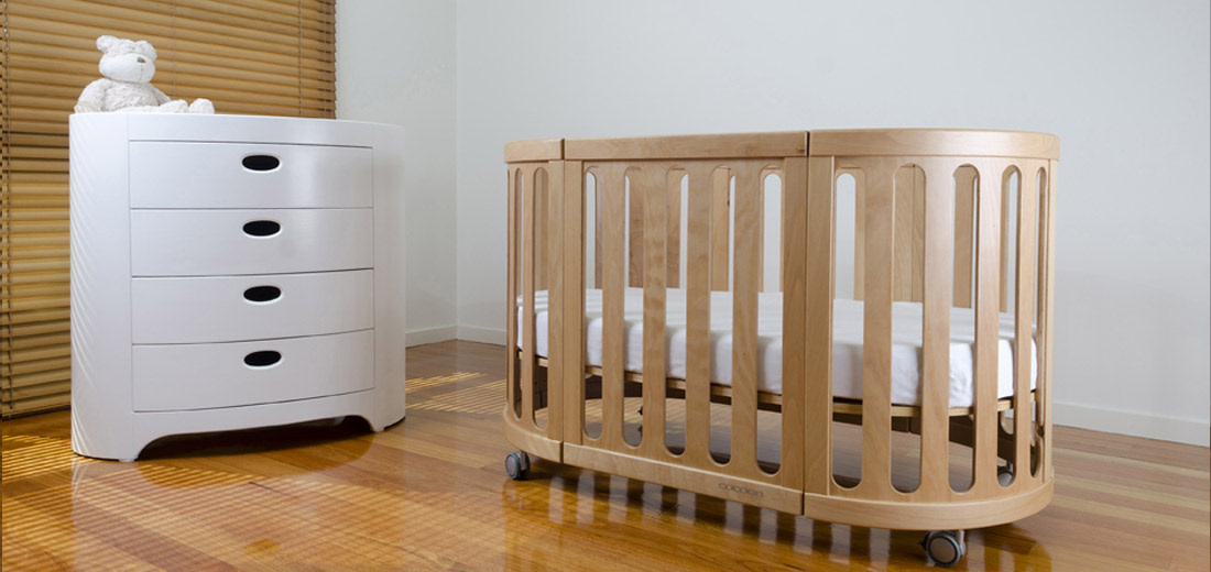 Chukles Cocoon Nest Cot (inc Mattress Set)