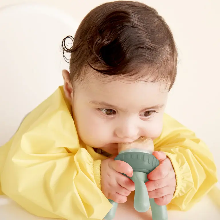 B.Box b.box Silicone Fresh Food Feeder Peony
