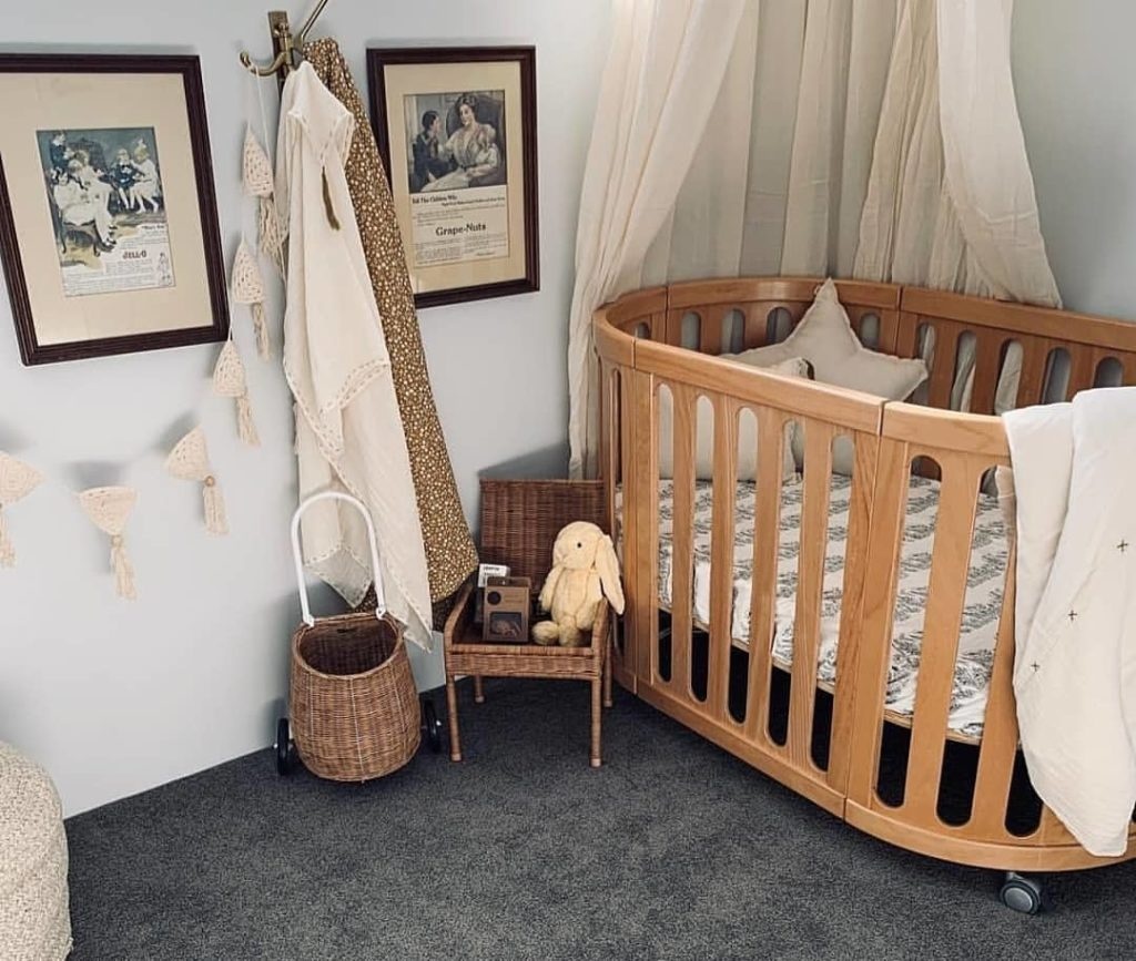 Chukles Cocoon Nest Cot (inc Mattress Set)