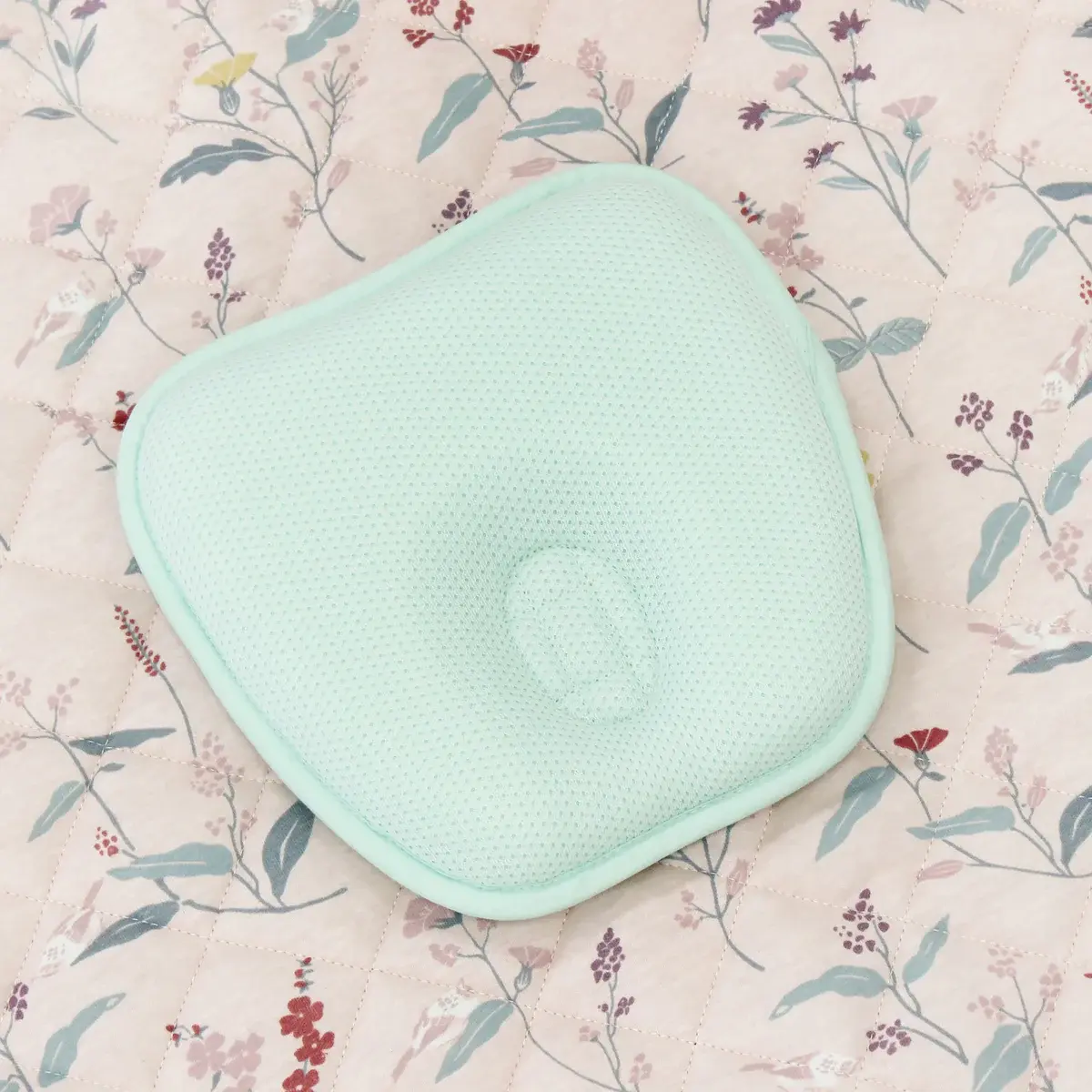 Bubba Blue Bubba Blue Breathe Easy Infant Head Rest Sage