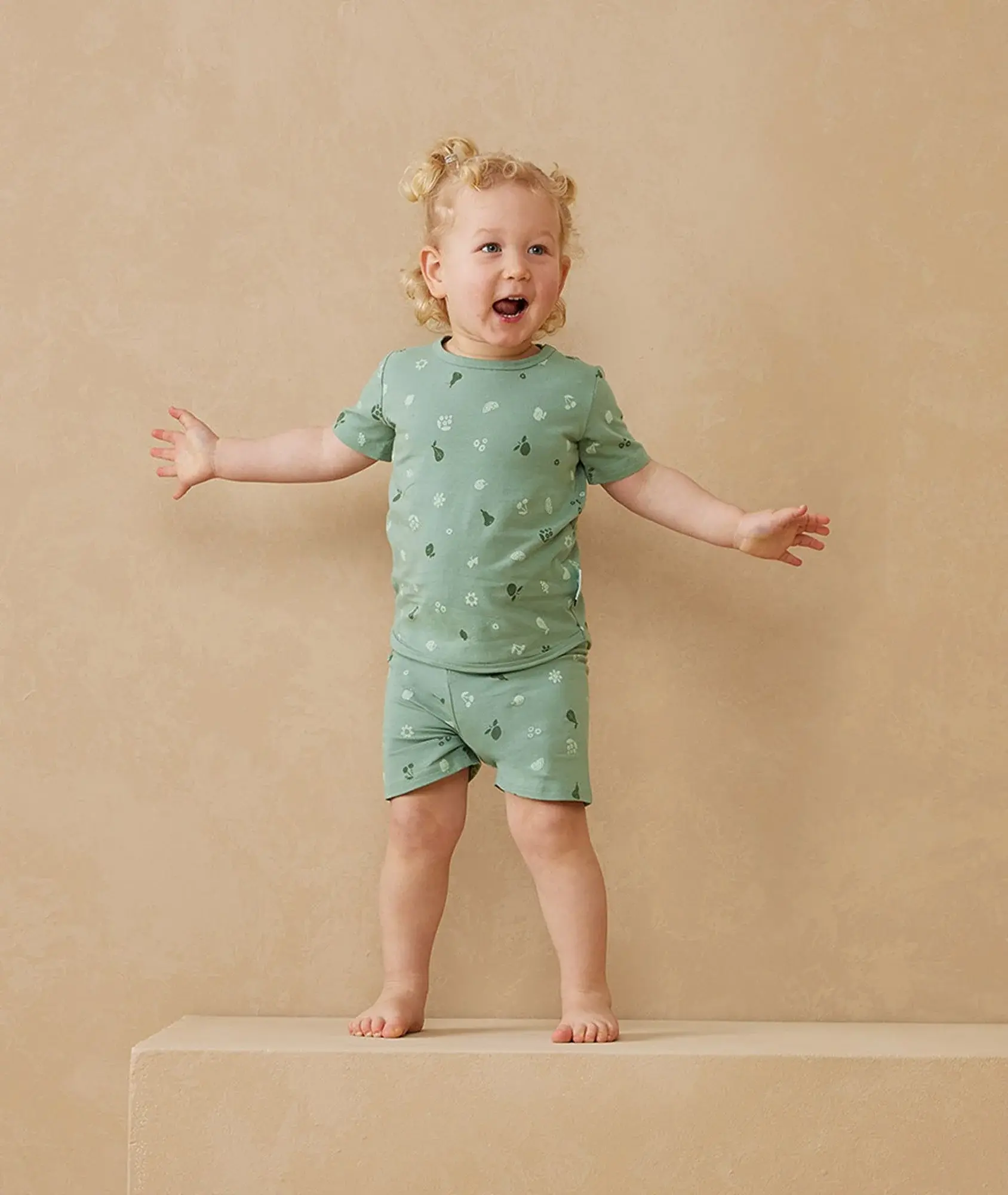 ErgoPouch ErgoPouch 0.2 Tog 2 piece Pyjama Short Sleeve Sweet Orchard