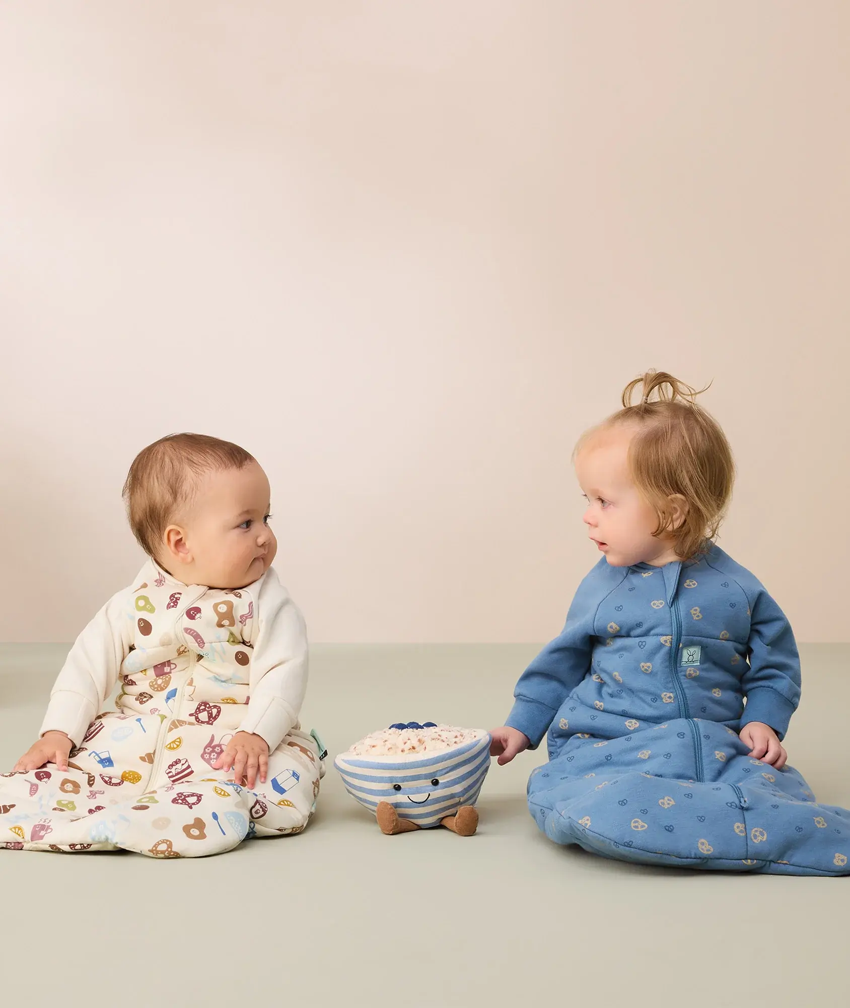 ErgoPouch ErgoPouch Jersey Sleeping Bag 3.5 TOG Sleeved - Bon Appetit