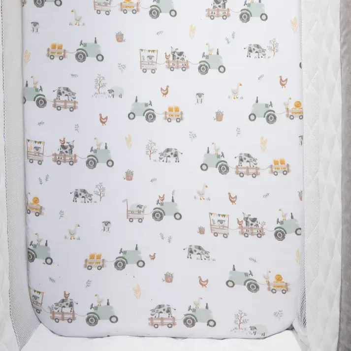 Living Textiles Living Textiles 1-pack Bedside Sleeper Fitted Sheet - Tractor Ride