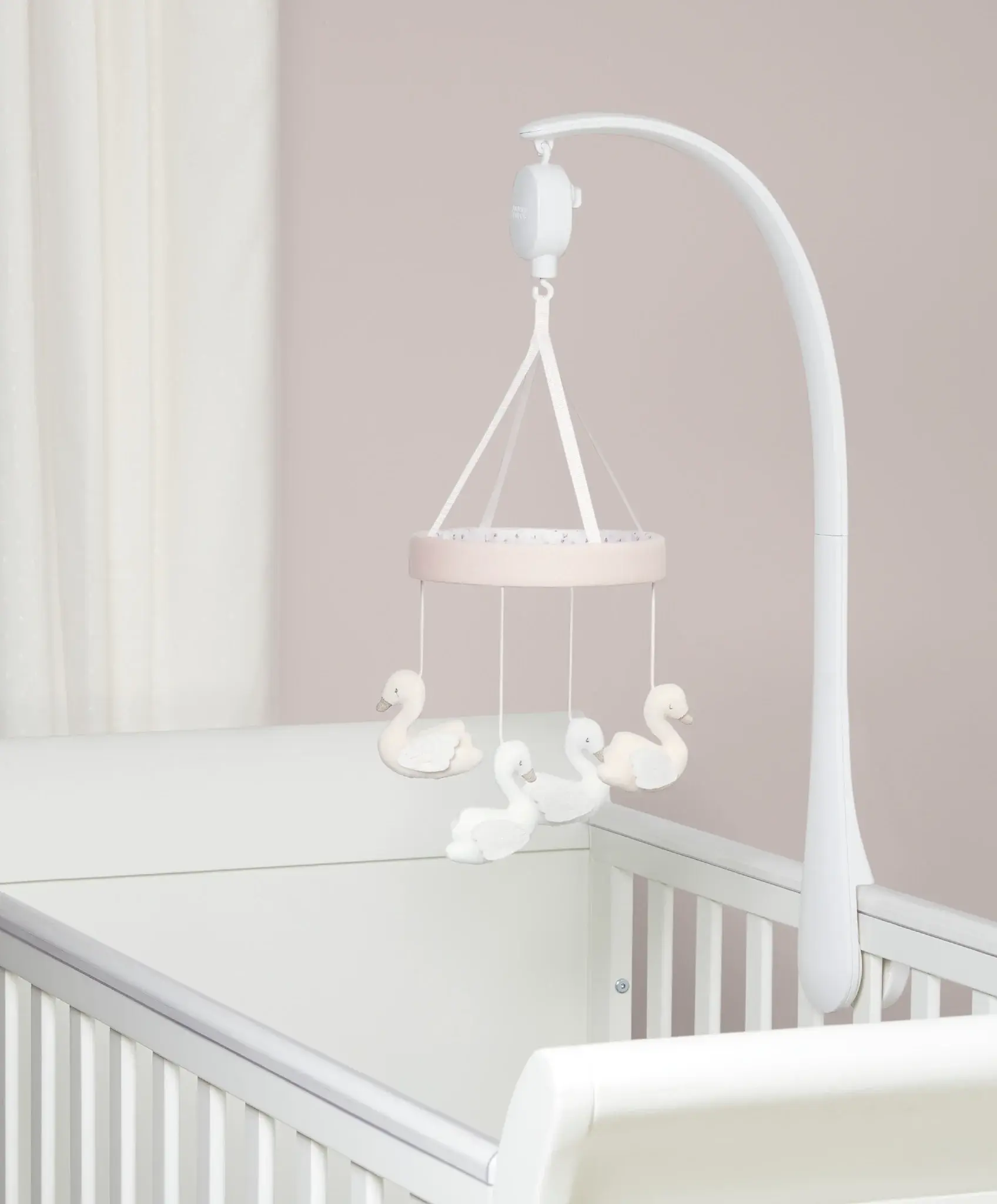 Mamas and Papas Mamas & Papas Cot Mobile - Floral  Swans