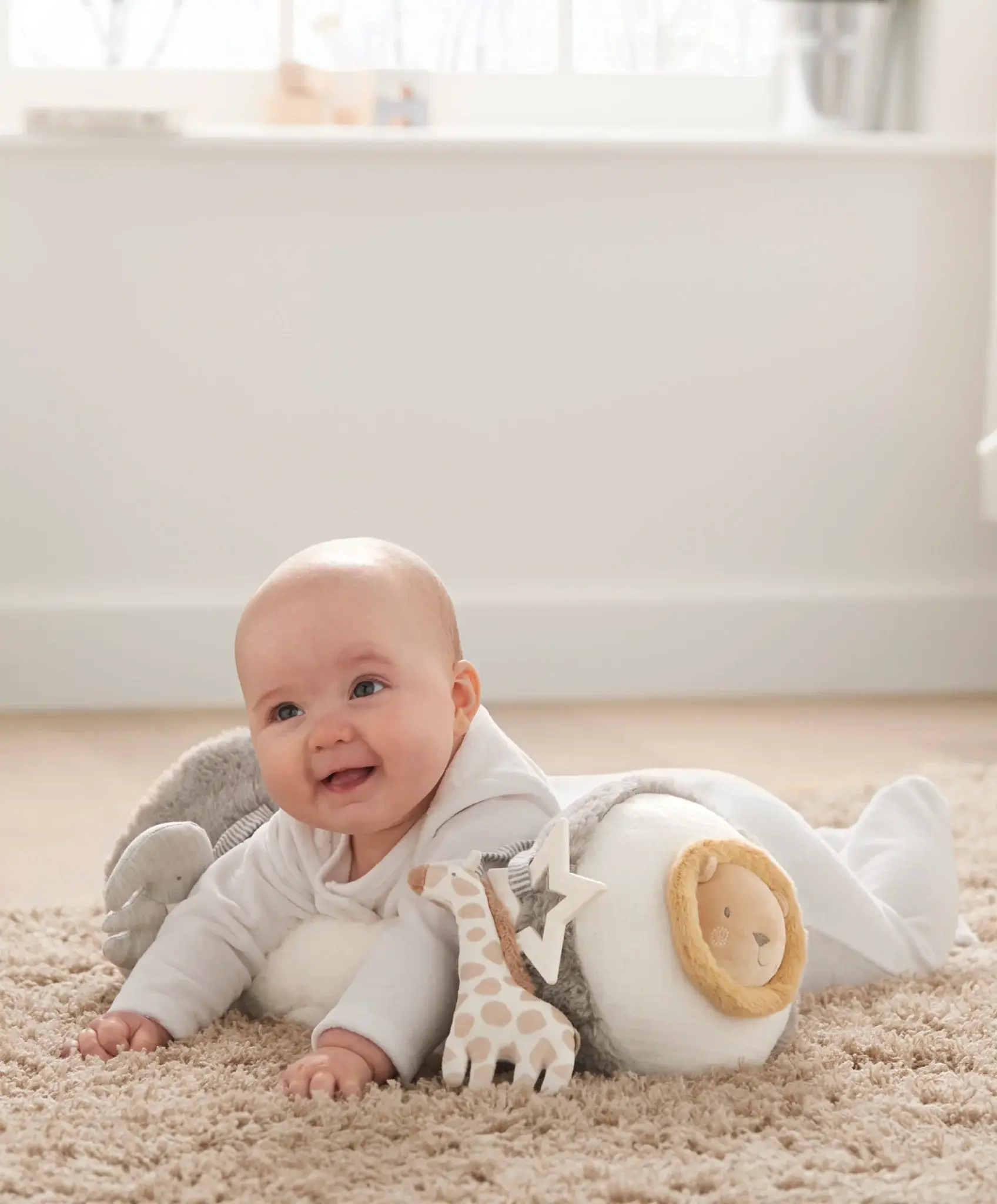 Mamas and Papas Mamas & Papas Tummy Time Roll - Welcome to the World (Grey)