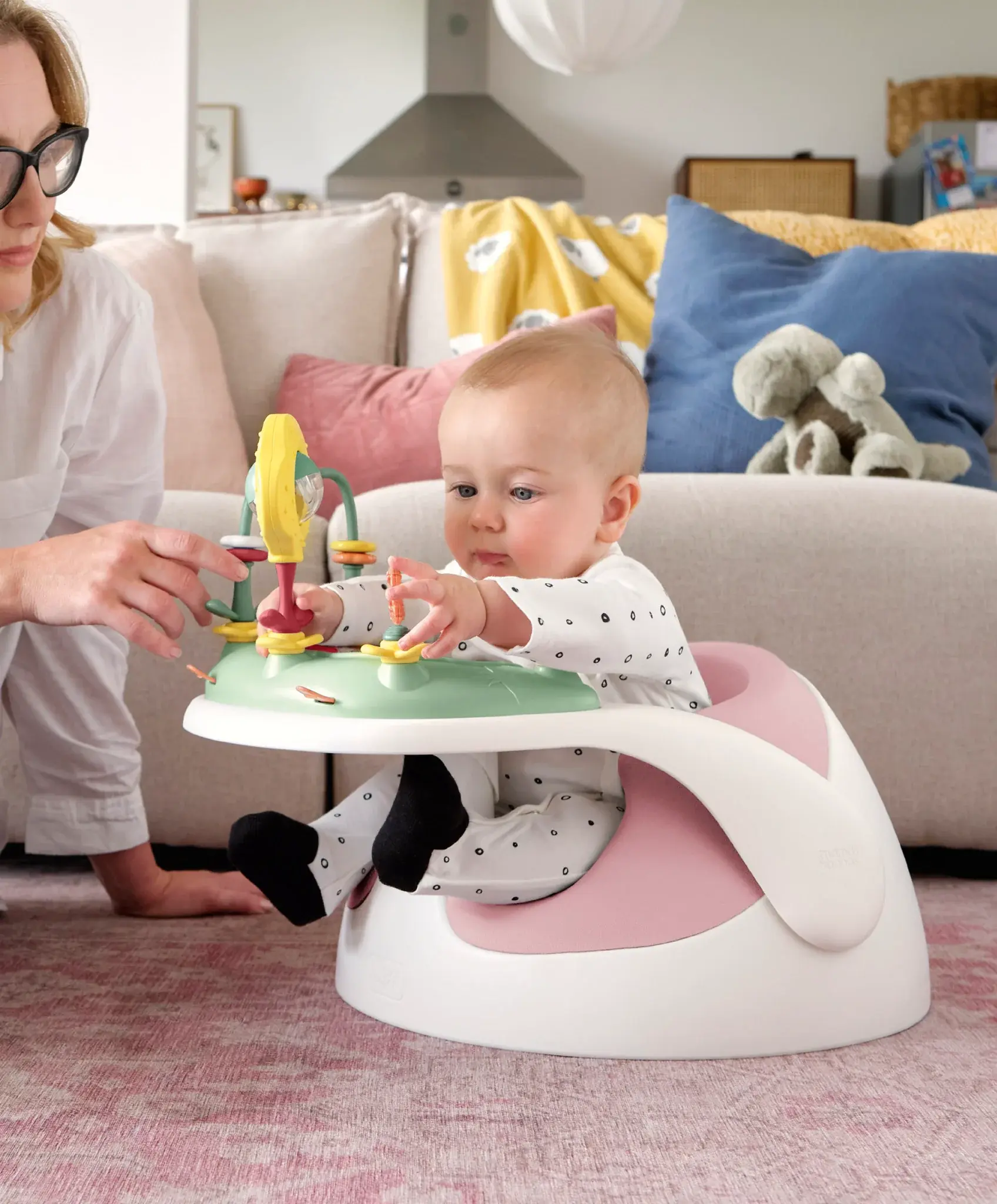 Mamas & Papas Mamas & Papas Snug Floor Seat with Activity Tray - Blossom