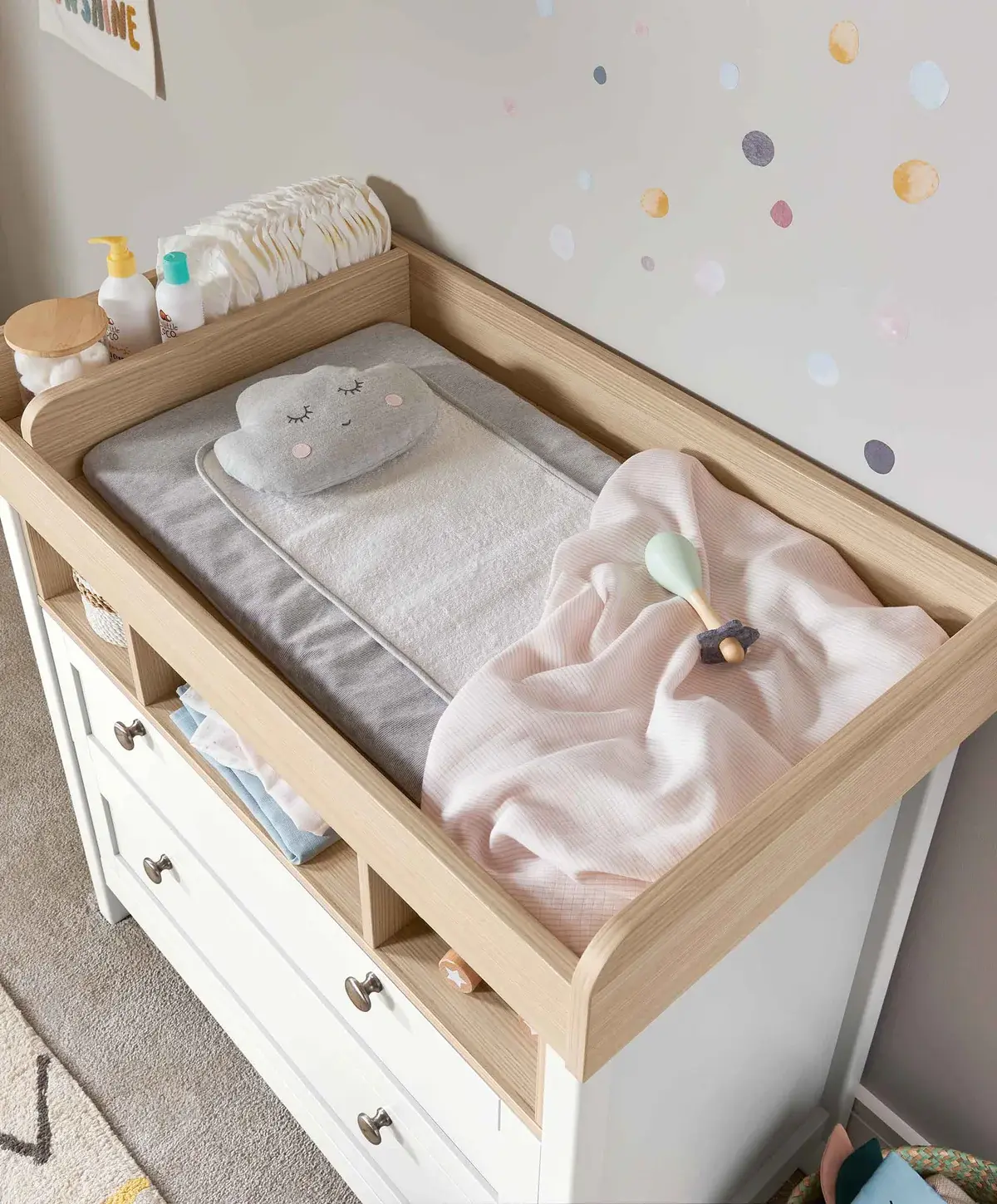 Mamas and Papas Mamas & Papas Harwell Bundle5pc Set - Cot, Mattress, quilted mattress protector, fitted sheet, dresser, change table top - White/Natural