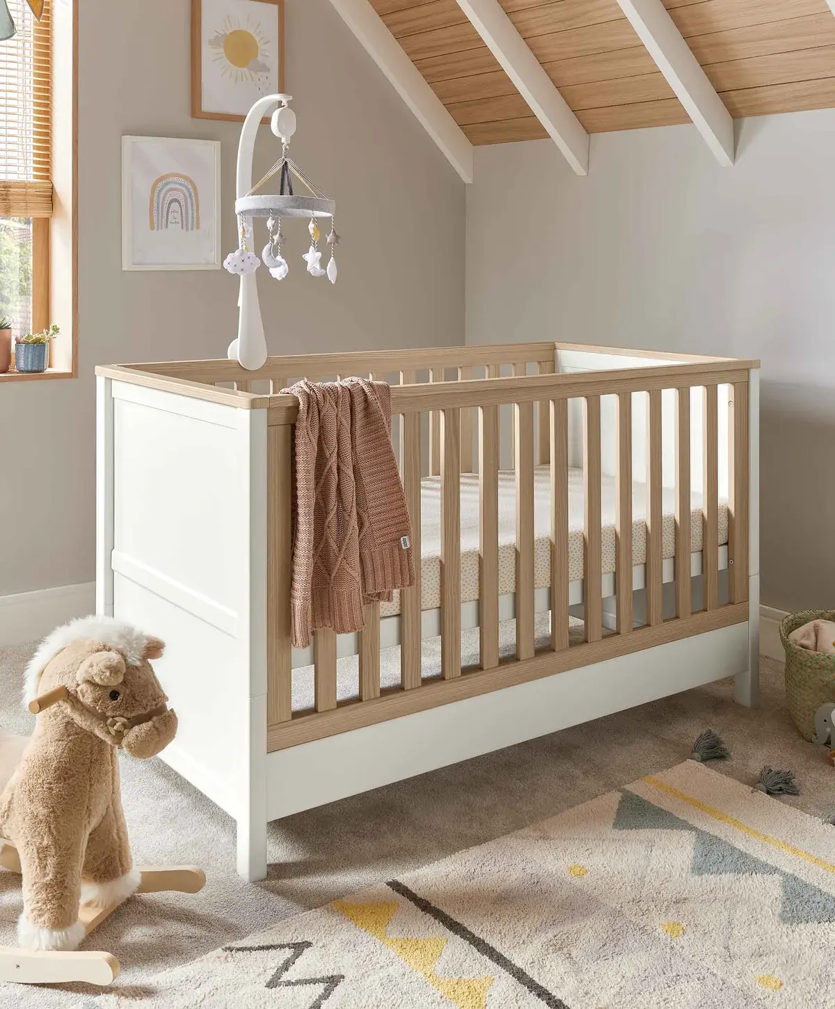 Mamas and Papas Mamas & Papas Harwell Bundle 4pc Set - Cot, Mattress, quilted mattress protector, fitted sheet - White/Natural