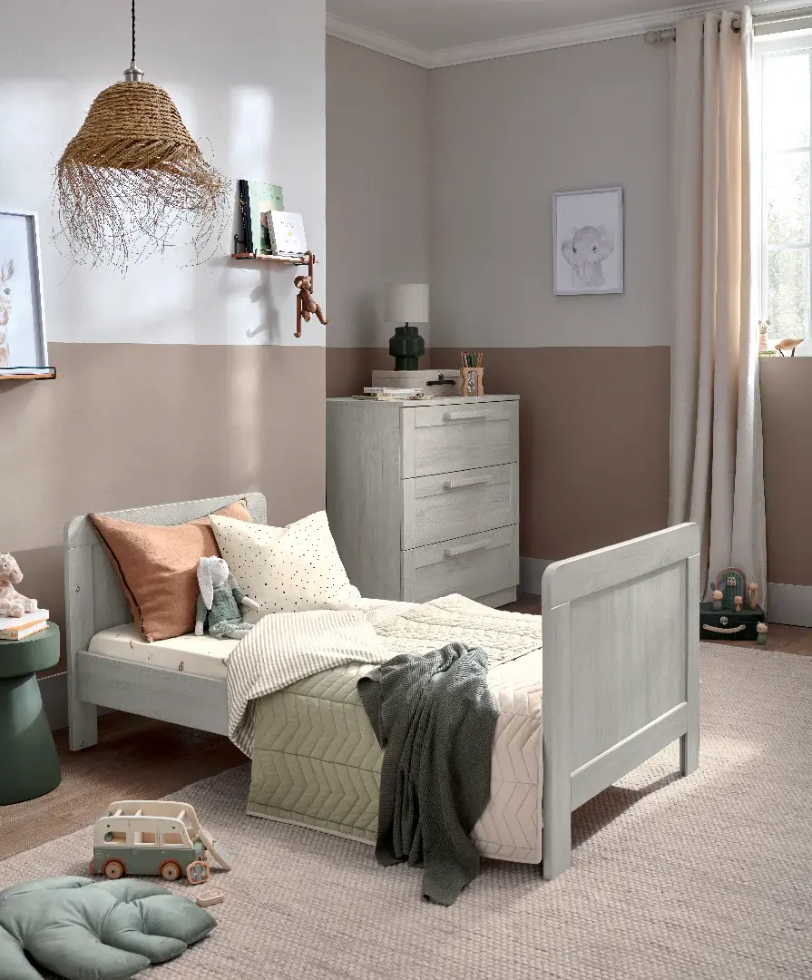 Mamas & Papas Mamas & Papas Atlas Cot Bed - White