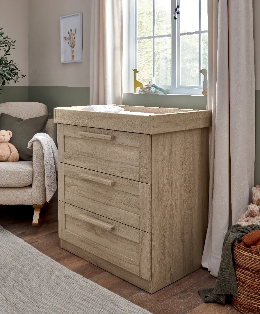 Mamas & Papas Mamas & Papas Atlas Bundle 5pc Set - (Cot, Mattress, quilted mattress protector, fitted sheet, dresser & change table)