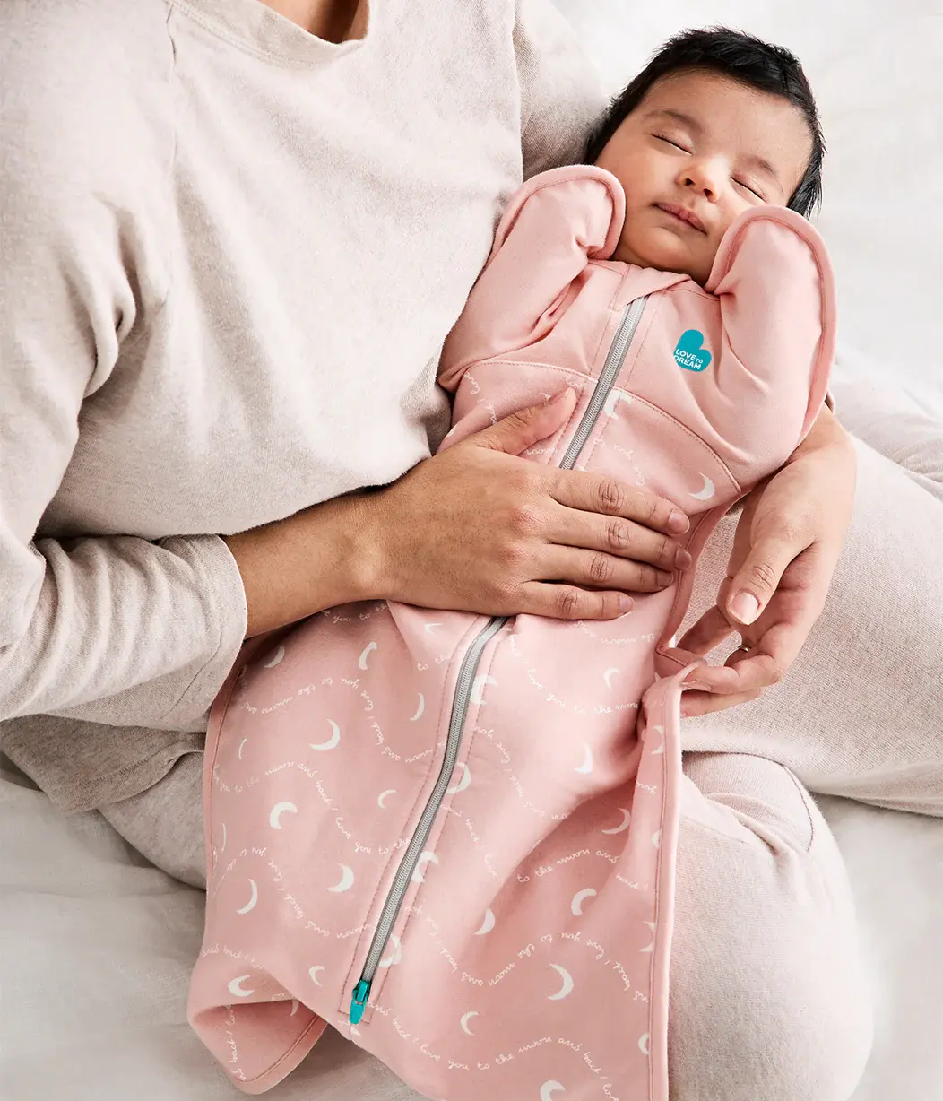 Love To Dream Love to Dream Swaddle Up 1.5T Stretch Cotton Fleece Moon & Back Dusty Pink