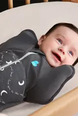 Love To Dream Love to Dream Swaddle Up 1.5T Stretch Cotton Fleece Moon & Back Charcoal