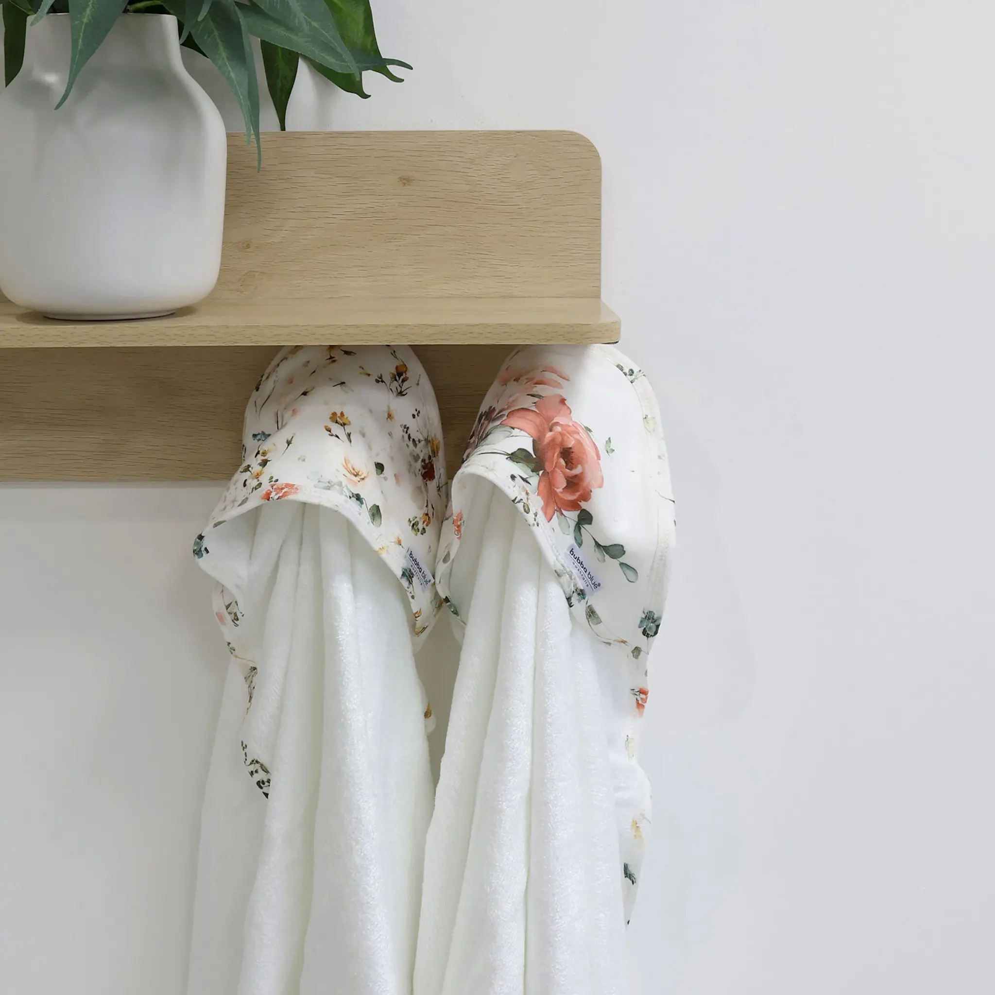 Bubba Blue Bubba Blue Peonies Bamboo 2 PK  Hooded Towels