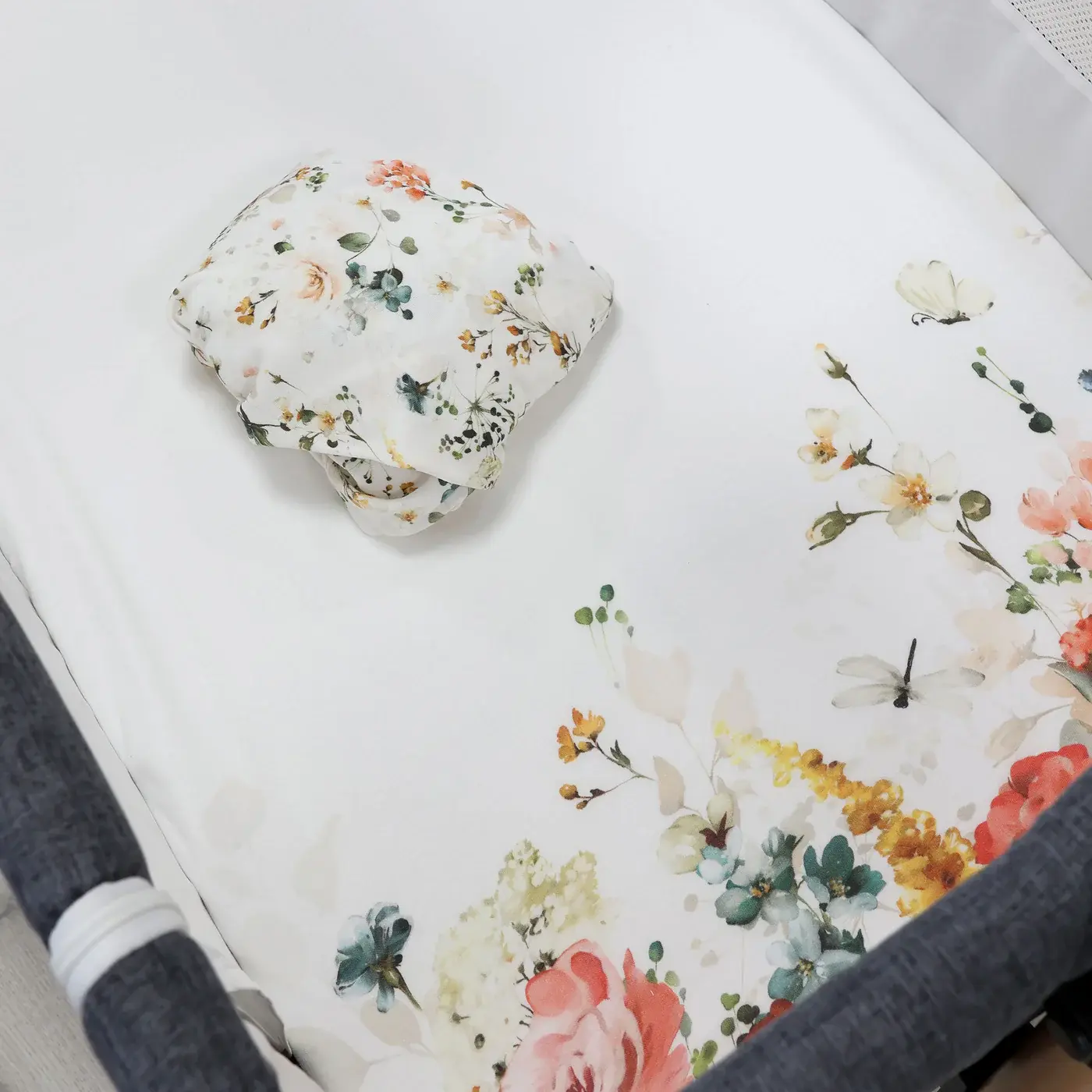 Bubba Blue Bubba Blue Peonies Bamboo 2 PK Bedside Sleeper Fitted Sheets