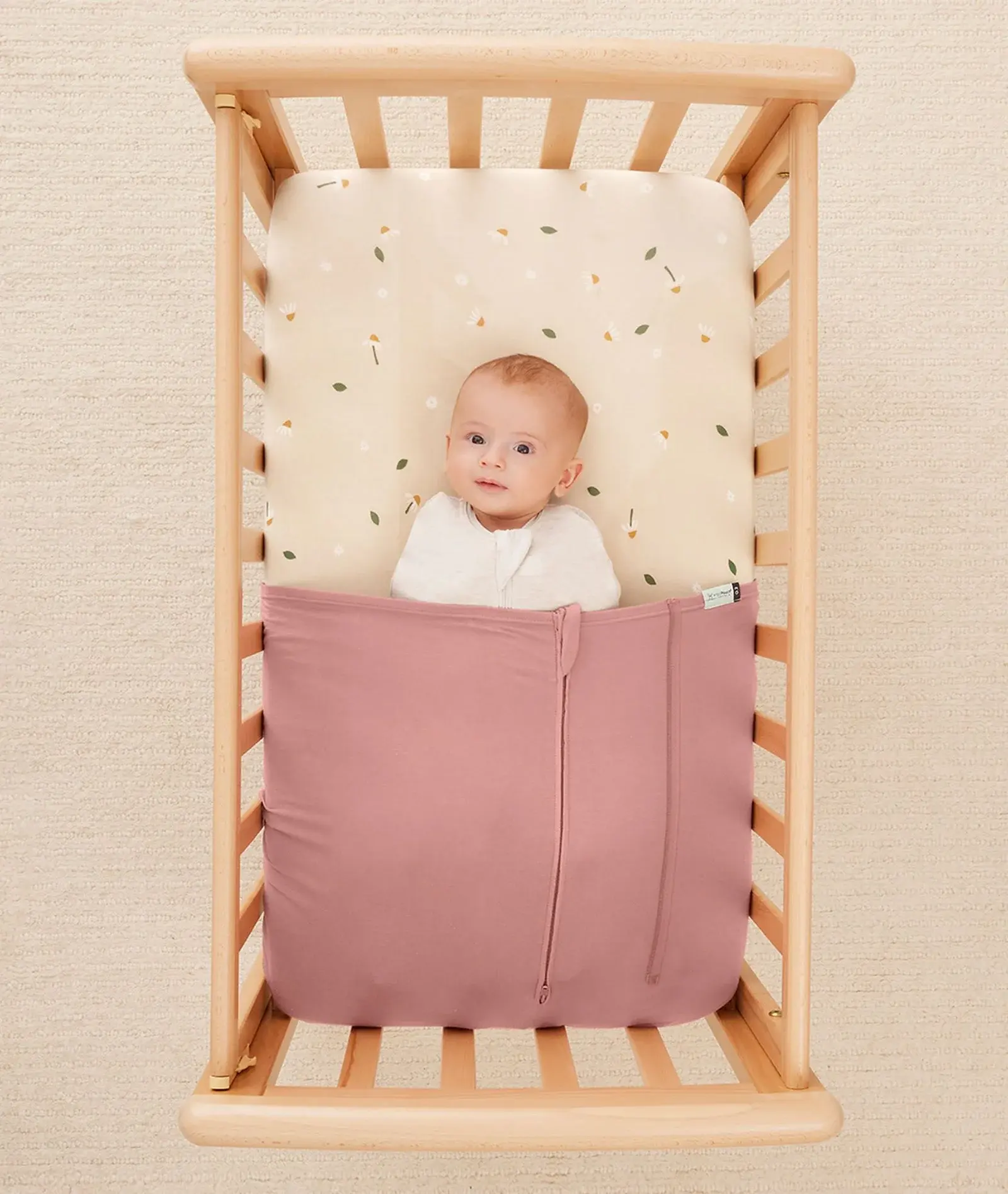 ErgoPouch ErgoPouch HugMe Blanket 0.2 & 1.0 TOG Bedside Sleeper  - Rose