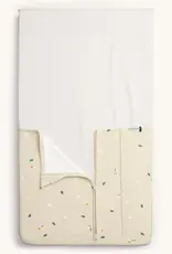 ErgoPouch ErgoPouch HugMe Blanket 1.0 & 2.5 TOG Cot - Daisy Sprinkle