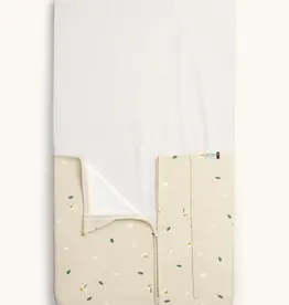 ErgoPouch ErgoPouch HugMe Blanket 1.0 & 2.5 TOG Cot - Daisy Sprinkle