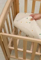 ErgoPouch ErgoPouch HugMe Blanket 1.0 & 2.5 TOG Cot - Daisy Sprinkle