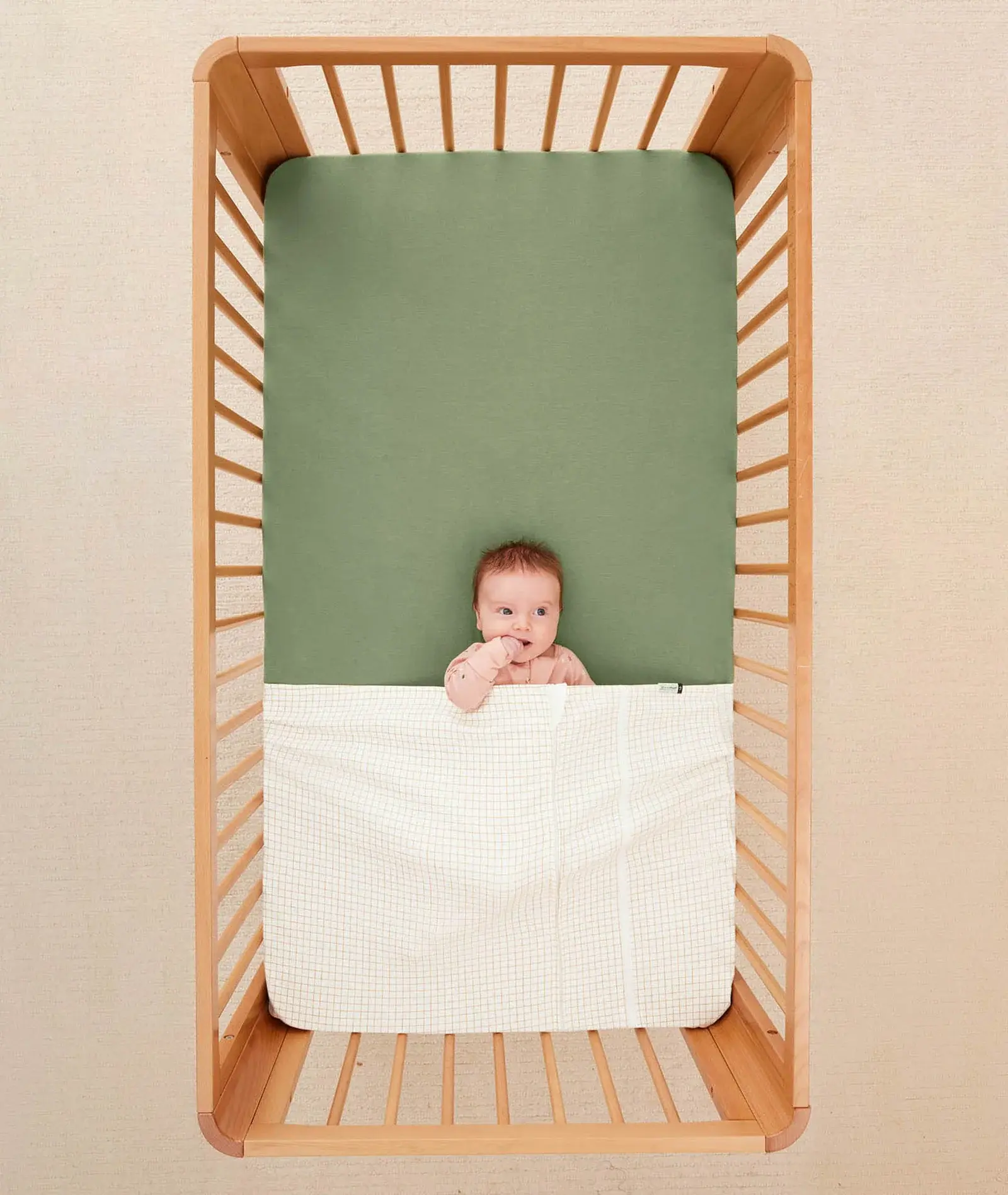 ErgoPouch ErgoPouch HugMe Blanket 1.0 & 2.5 TOG Cot - Caramel Grid
