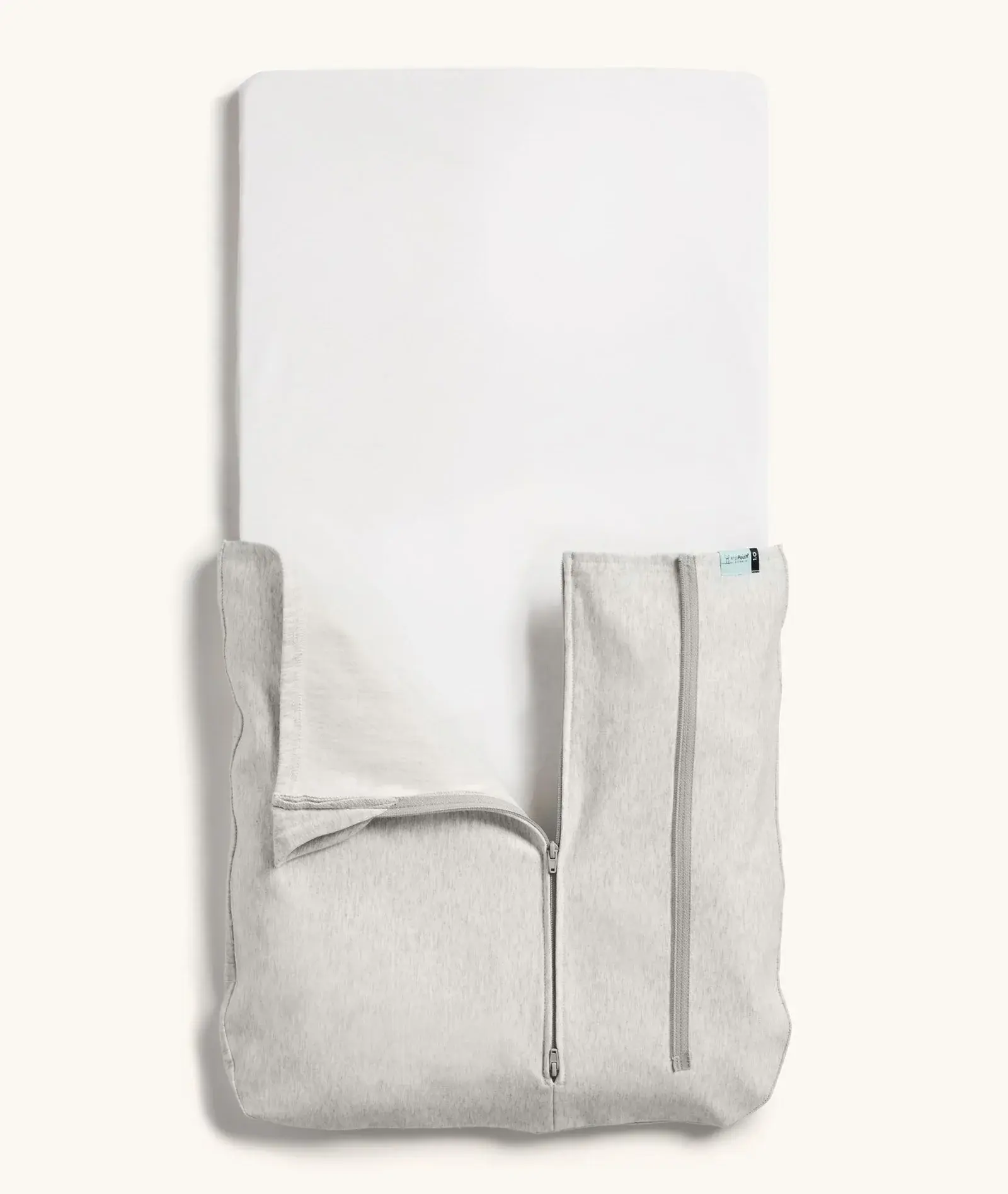ErgoPouch ErgoPouch HugMe Blanket 0.2 & 1.0 TOG Bedside Sleeper - Grey Marle