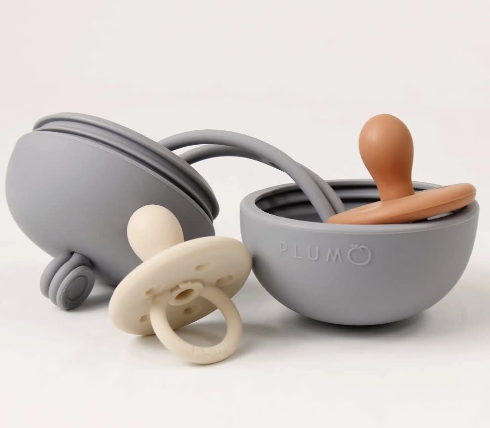 Plum Plum Soother Storage Pod