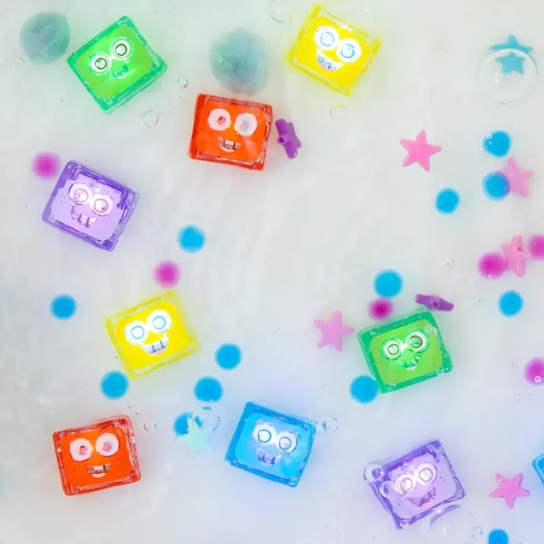 JellyStone Jellystone Glo Pals Christmas 4Pk light Up Cubes Contains 5 x 4Packs