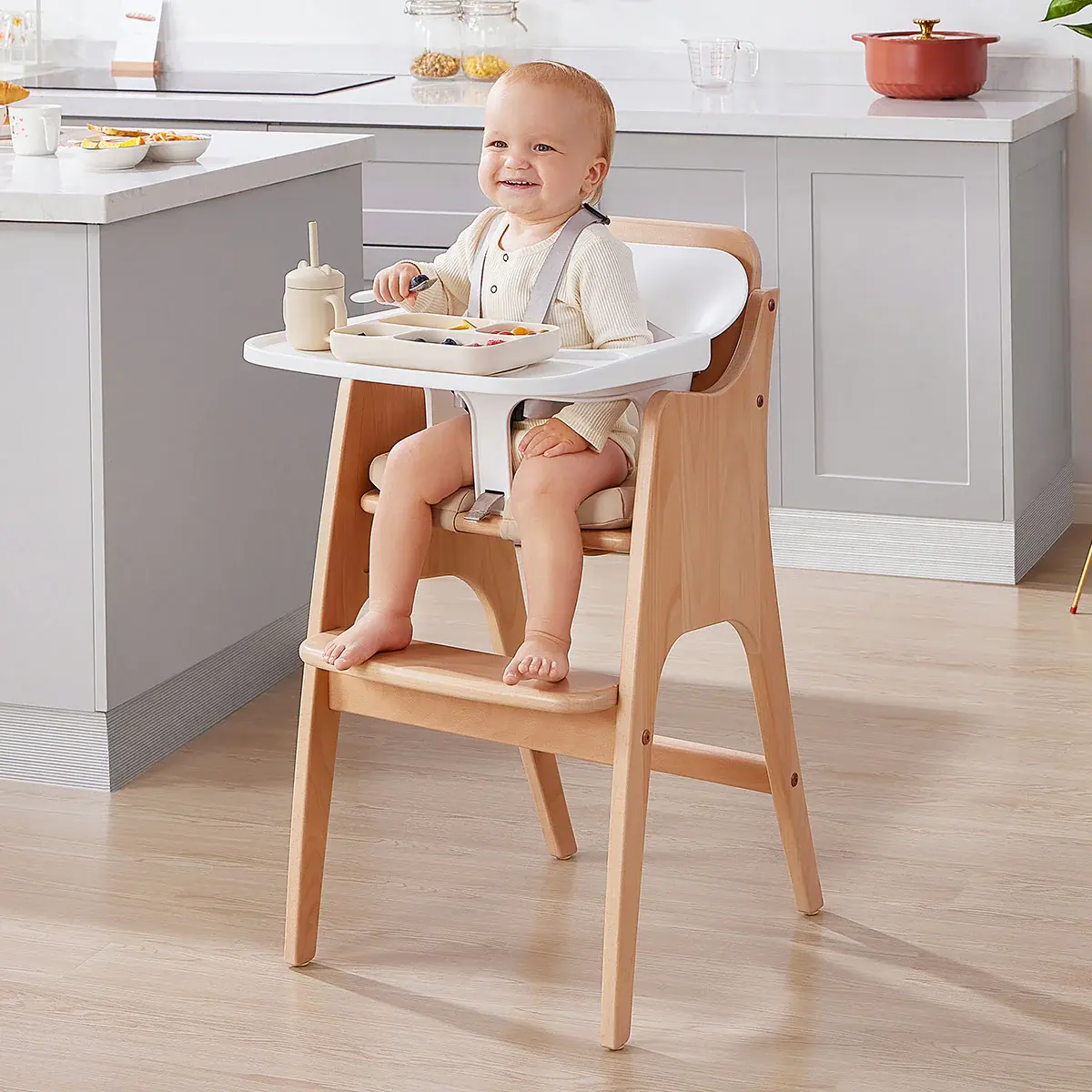 Boori Boori Byron High Chair V23 (with seat insert and harness)