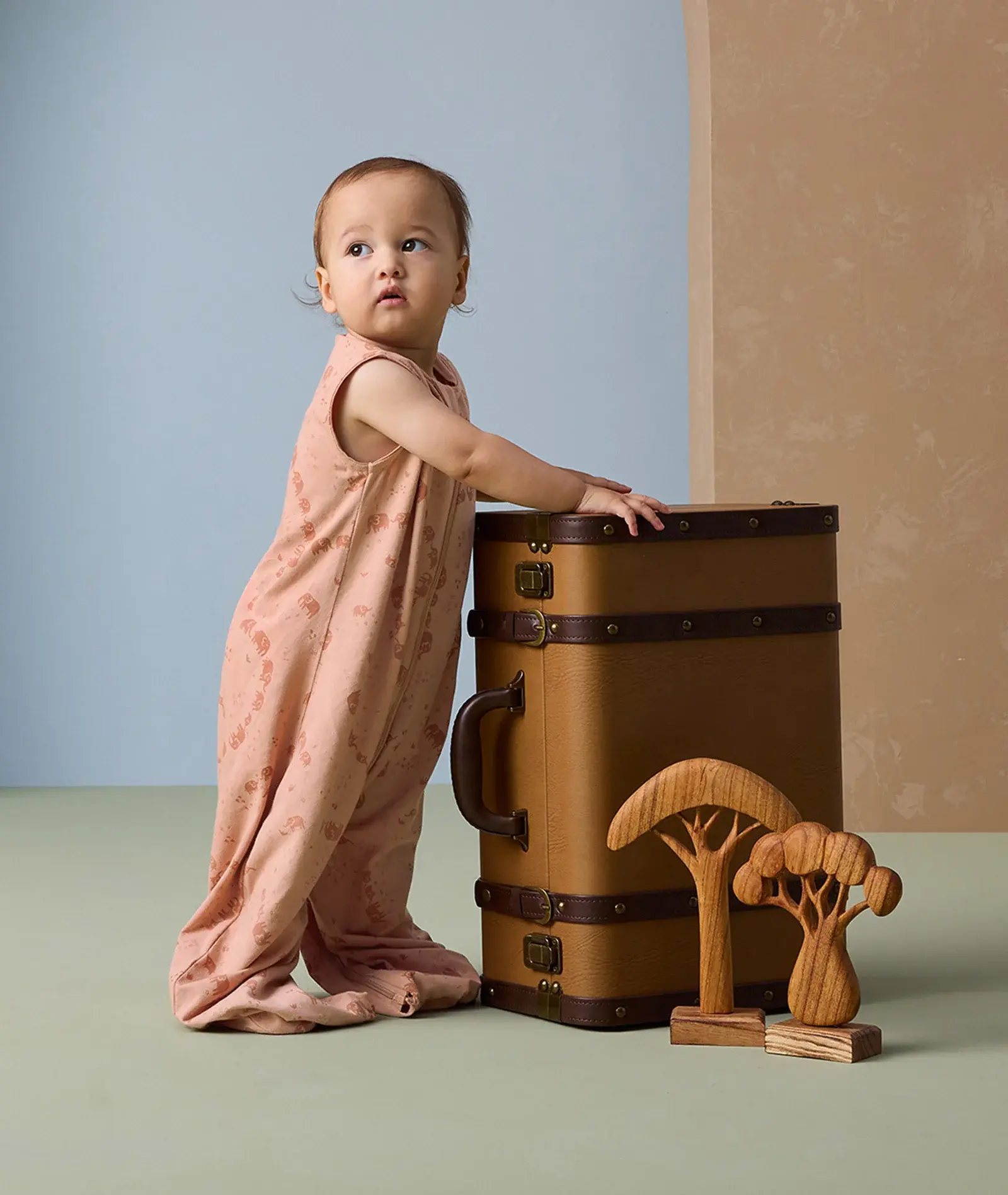 ErgoPouch ErgoPouch Sleep Suit Bag 0.2 Tog Elephant Parade