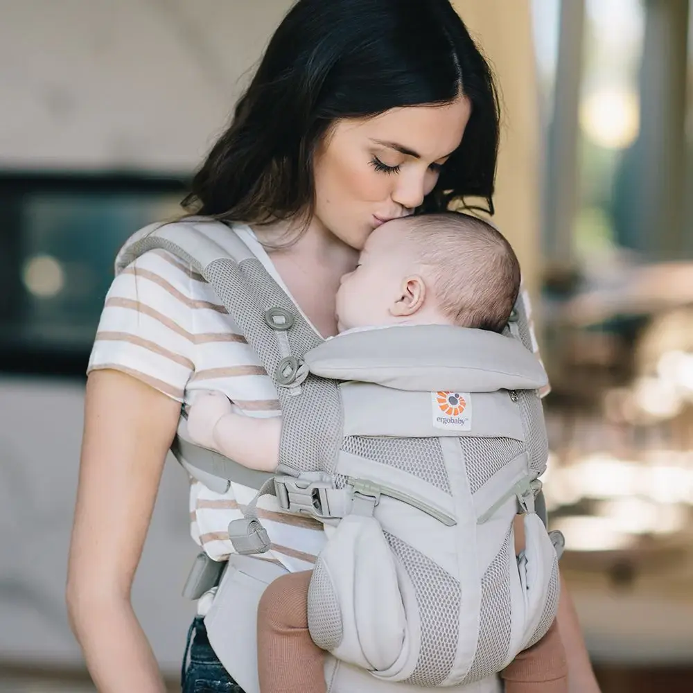 ErgoBaby Ergobaby Omni Classic Mesh Carrier