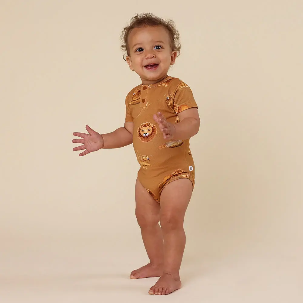 Snuggle Hunny Kids Snuggle Hunny Roar Short Sleeve Organic Bodysuit