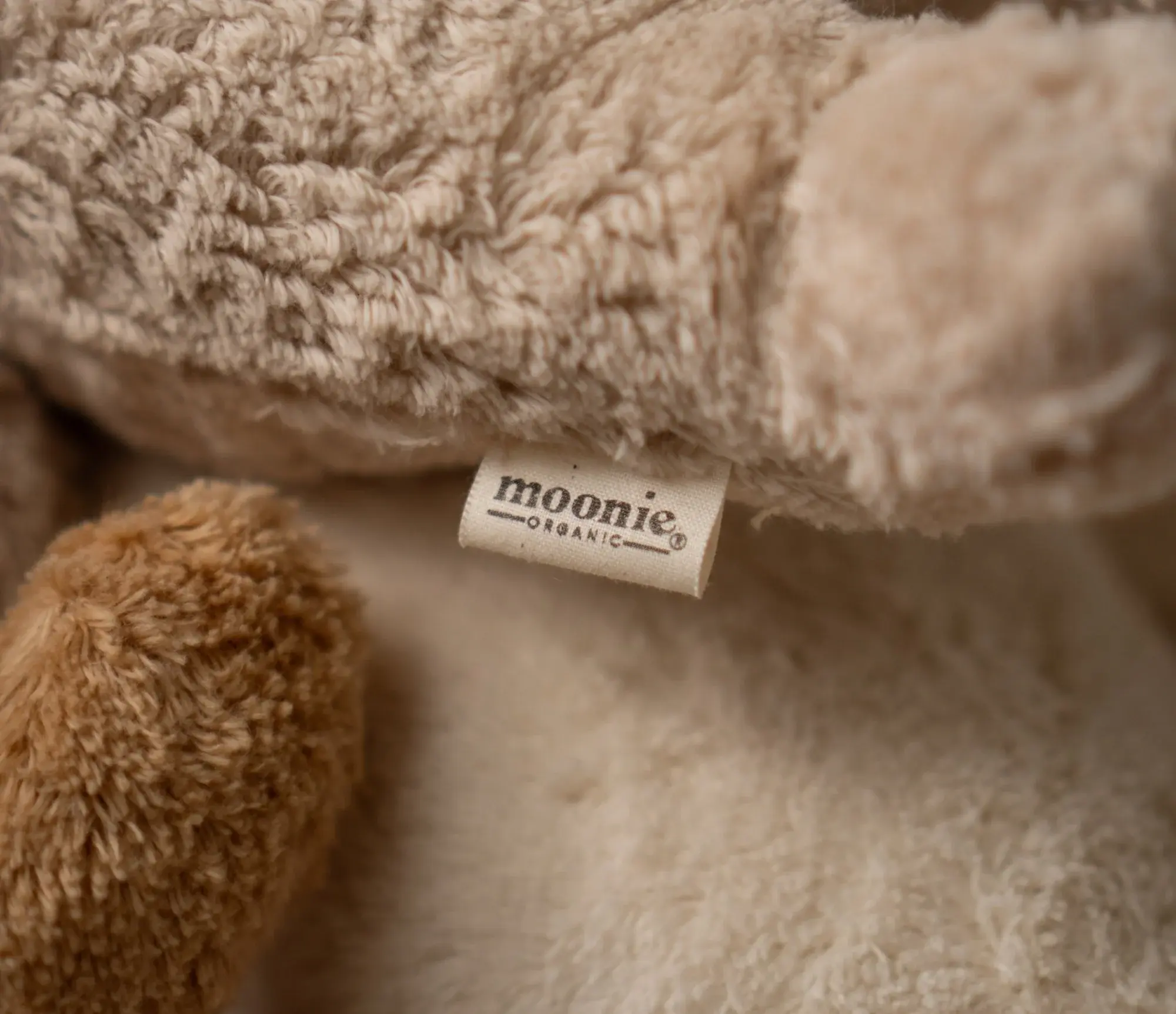 Moonie Moonie, Organic Humming Bear